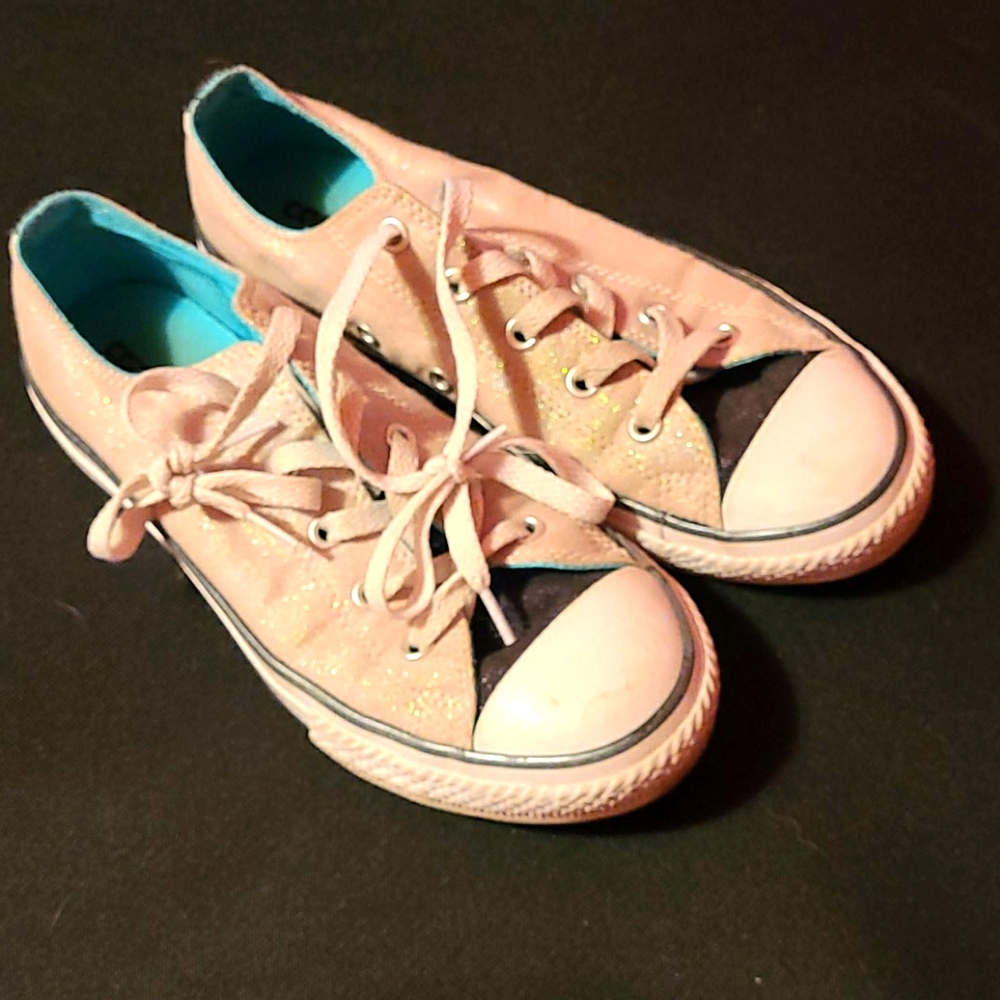 Girls Converse